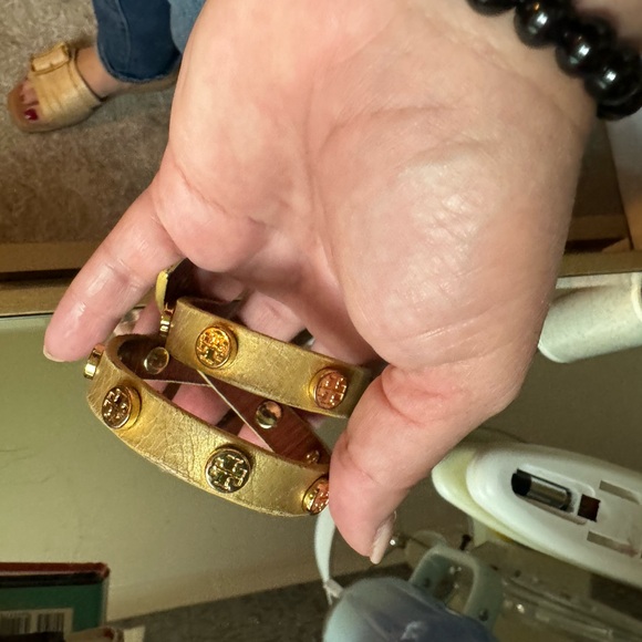 Tory Burch leather bracelet with gold studs. - Picture 2 of 5